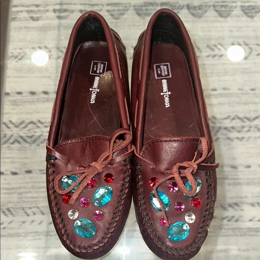 Minnetonka opening ceremony Embellished Leather Loafers - Brown womens size 7 - Picture 4 of 11